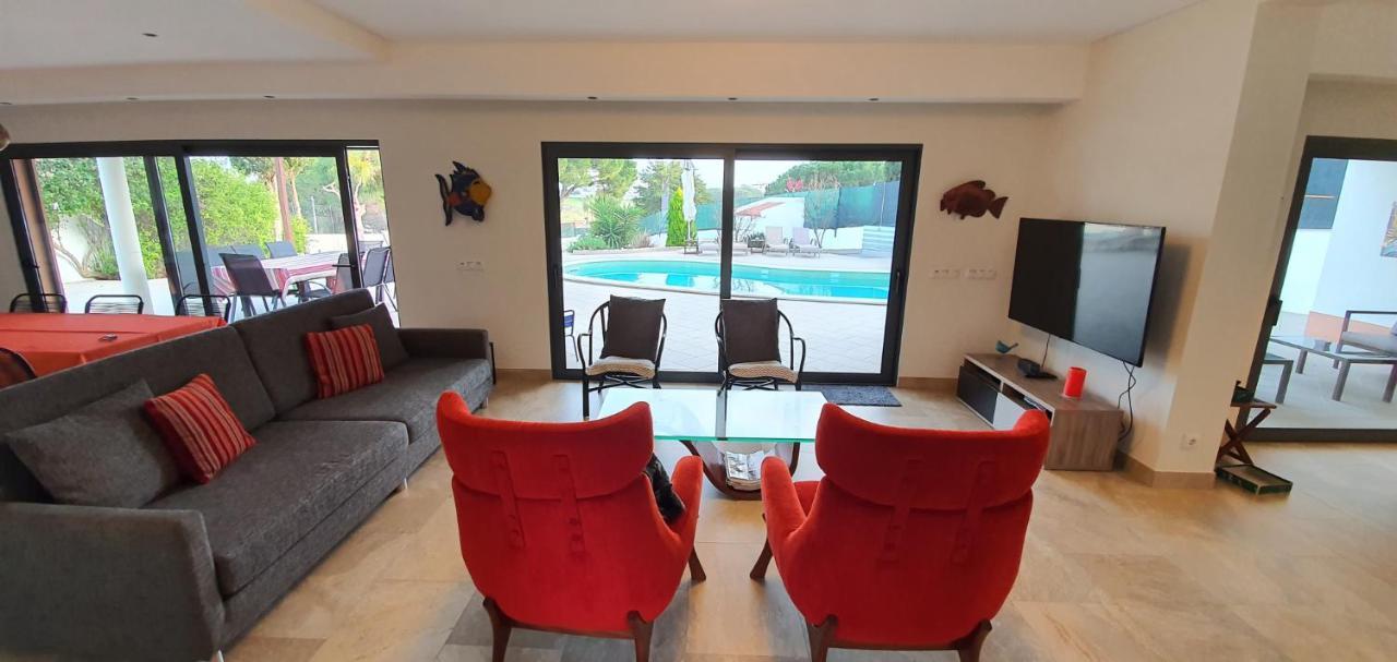 Villa Margarida By Laranjal Rentals البوفيرا المظهر الخارجي الصورة