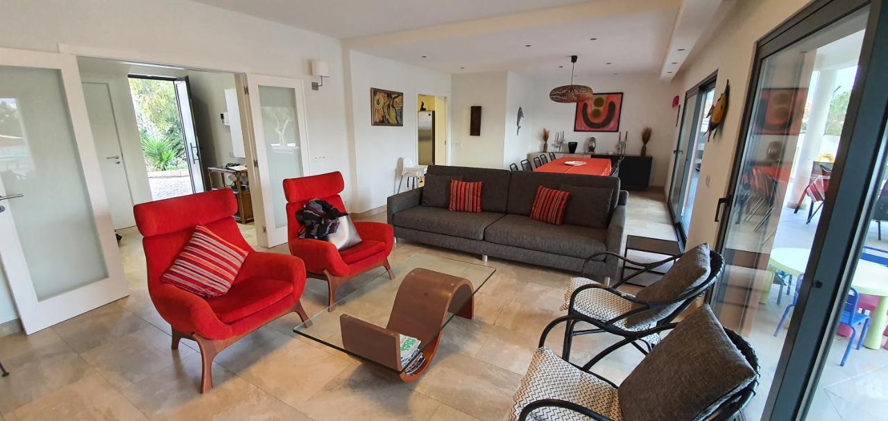 Villa Margarida By Laranjal Rentals البوفيرا المظهر الخارجي الصورة